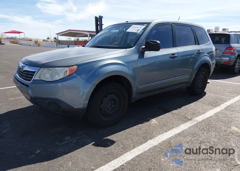 2010 Subaru Forester 2.5X z USA, uszkodzony, nr VIN JF2SH6AC9AG709226
